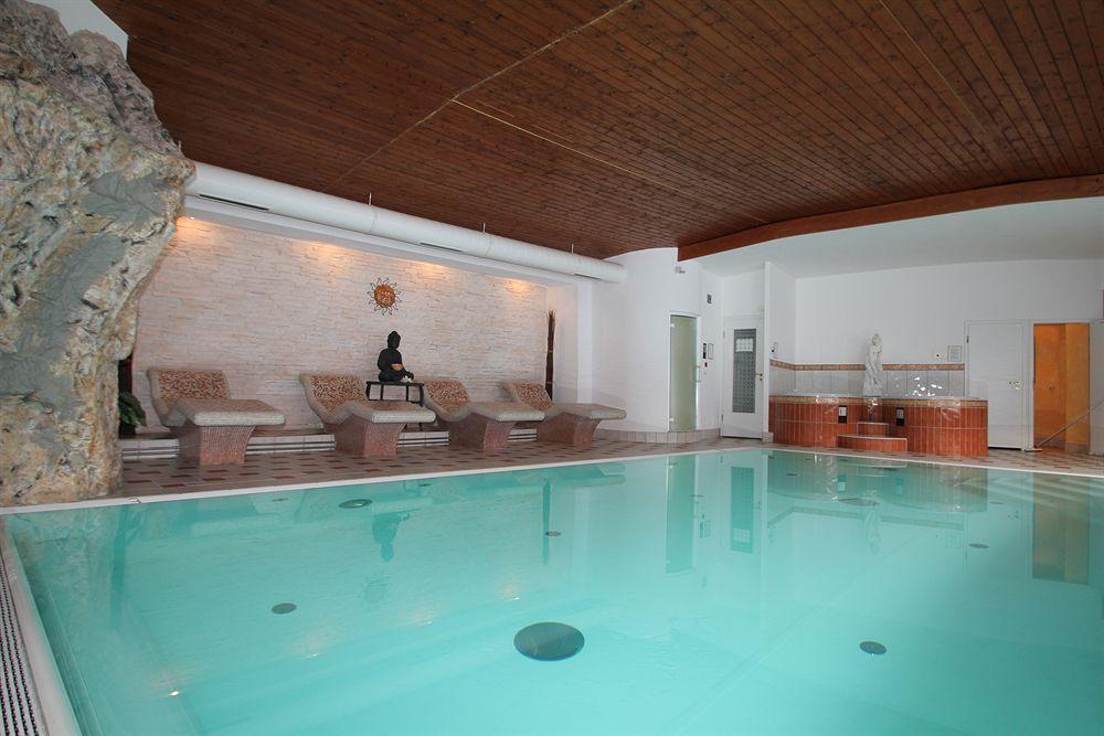 Alpenhotel Weiherbach Berchtesgaden Hallenbad Und Sauna Экстерьер фото