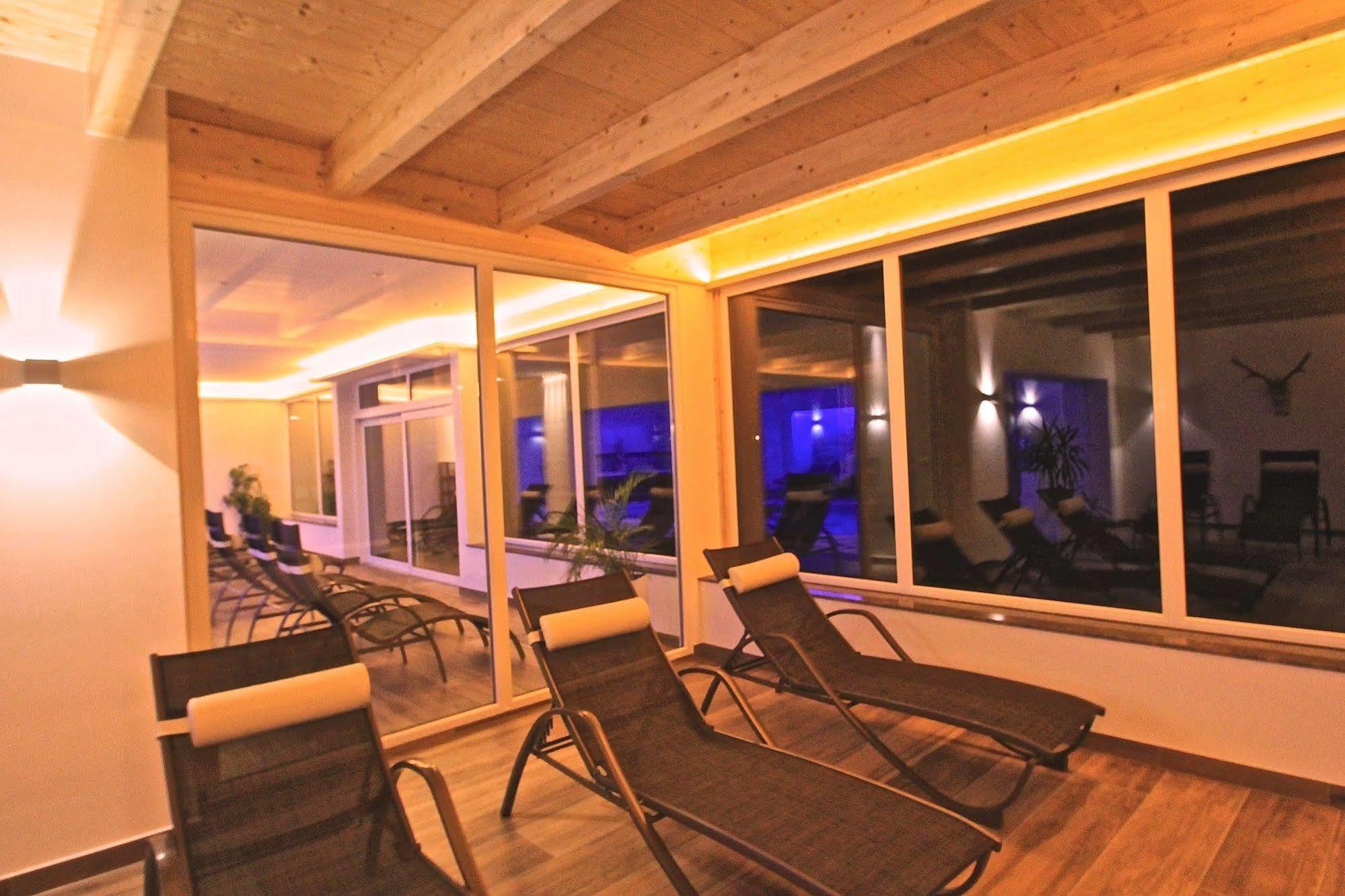 Alpenhotel Weiherbach Berchtesgaden Hallenbad Und Sauna Экстерьер фото