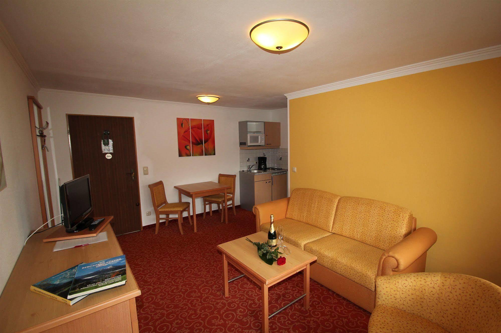Alpenhotel Weiherbach Berchtesgaden Hallenbad Und Sauna Экстерьер фото