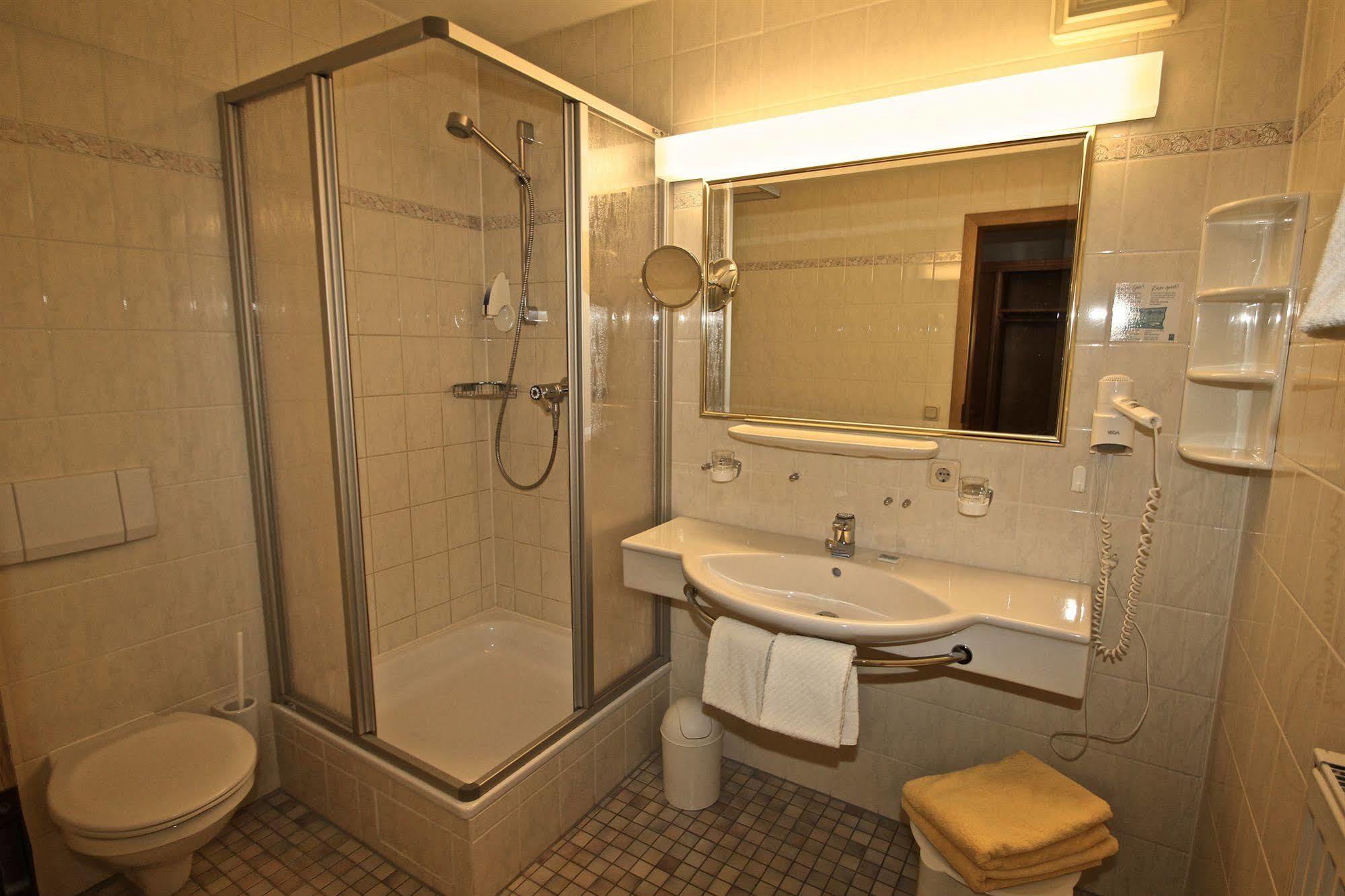 Alpenhotel Weiherbach Berchtesgaden Hallenbad Und Sauna Экстерьер фото